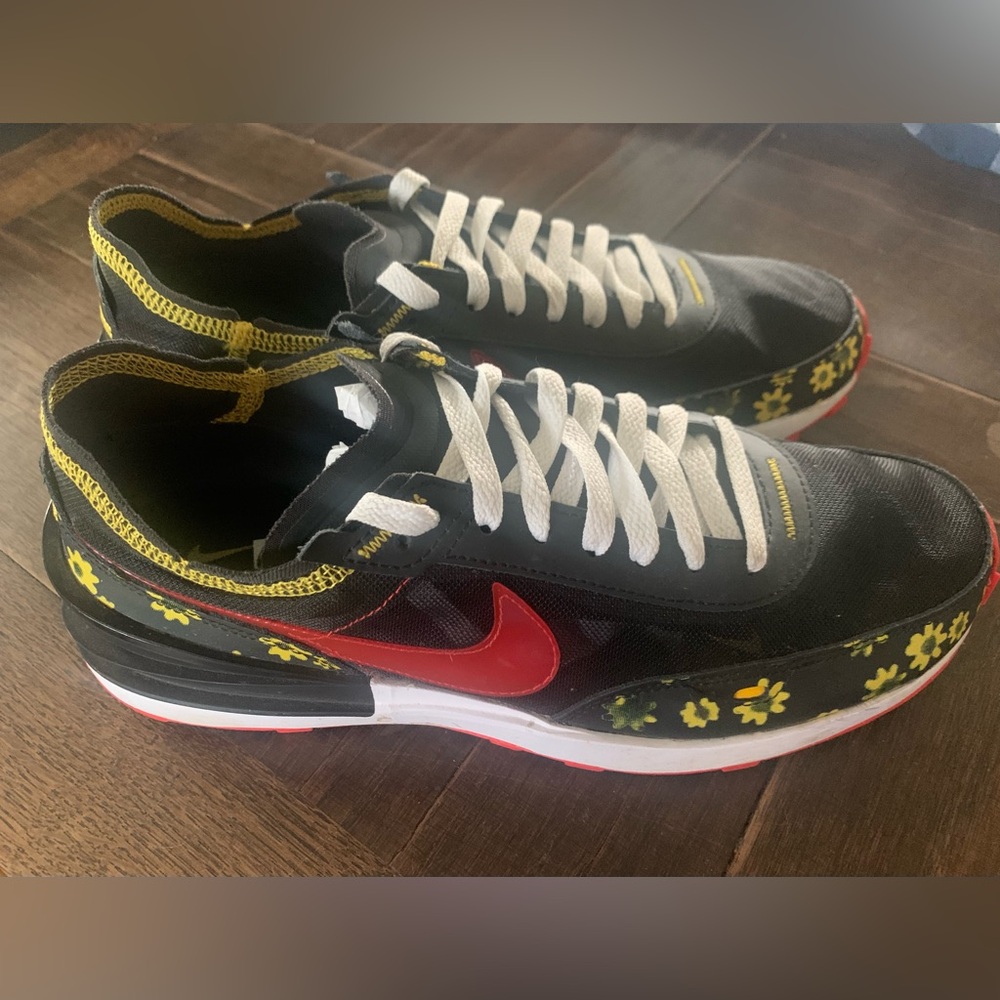 Nike Waffle One ‘Sunflower’ size 8
